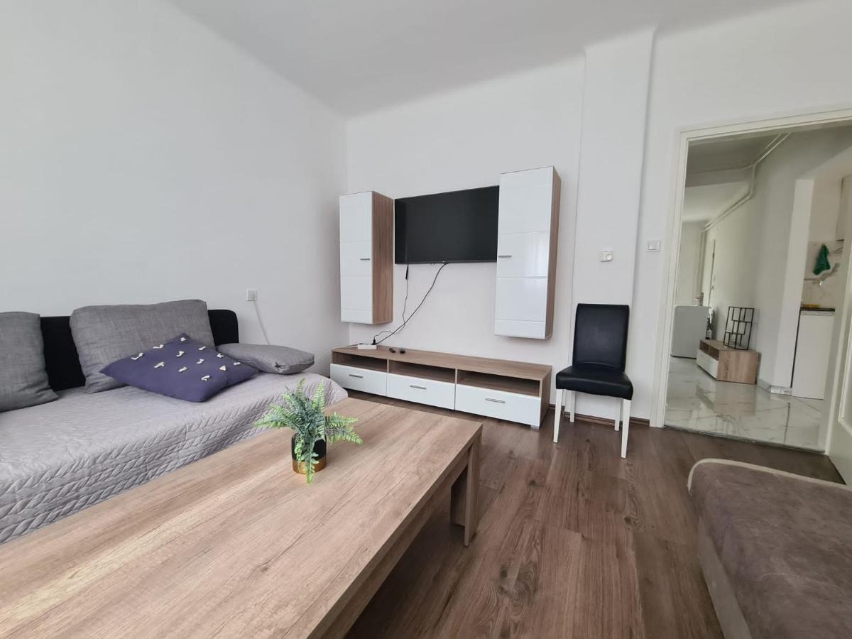 House Delboy With Garage, Crnomerec Загреб Екстериор снимка